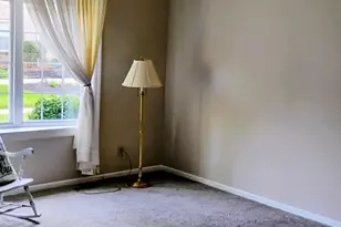 2062 Sunset Dr, Hamilton, OH 45013 - Photo 10
