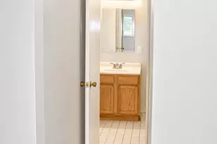 650 Straight St, Cincinnati, OH 45219 - Photo 8