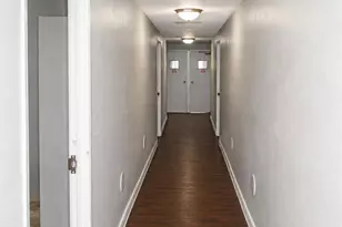 650 Straight St, Cincinnati, OH 45219 - Photo 26