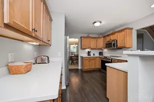 6028 Pond View Ct, Green Township, OH 45247 - Photo 16