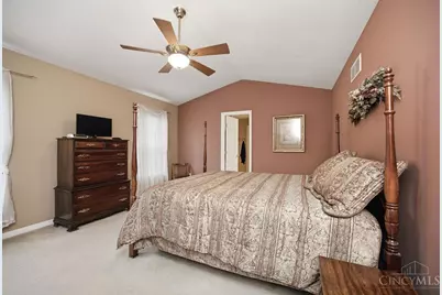 6028 Pond View Court, Green Township, OH 45247 - Photo 26
