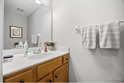 6028 Pond View Court, Green Township, OH 45247 - Photo 10