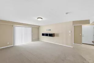 3383 Emerald Lakes Dr, Green Township, OH 45211 - Photo 4