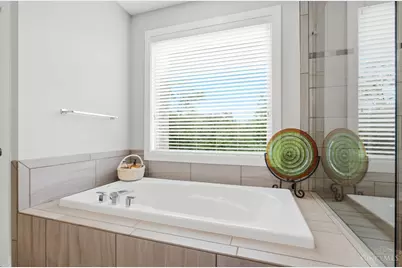 8009 Bennington Drive, West Chester, OH 45241 - Photo 28