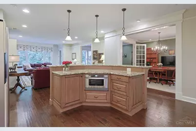 3942 Miami Road #203, Mariemont, OH 45227 - Photo 16