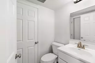 7752 Montgomery Rd, Sycamore Township, OH 45236 - Photo 14