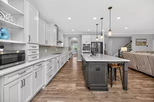 8101 Taffy Dr, West Chester, OH 45069 - Photo 14