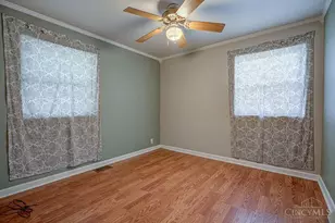 635 Stafford Dr, Hamilton, OH 45013 - Photo 14