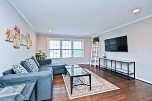 3706 Ashworth Dr, Cincinnati, OH 45208 - Photo 8