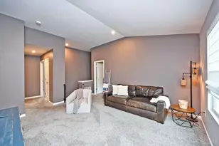 970 Crestpoint Ct, Union Township, OH 45245 - Photo 24
