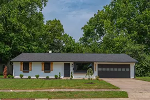11926 Lawnview Ave, Springdale, OH 45246 - Photo 2
