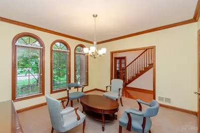 2400 Gatesland Court, Miami Township, OH 45459 - Photo 8