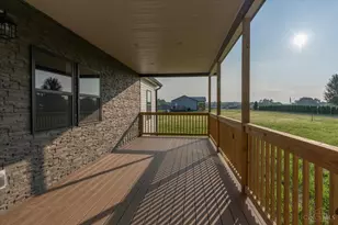 388 Silver Ln, Winchester, OH 45697 - Photo 4