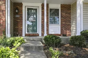 2804 Millbank Row, Deerfield Township, OH 45039 - Photo 2