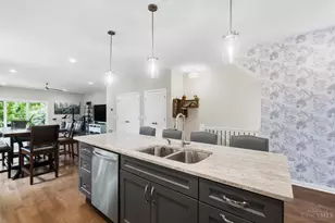 230 Worth St, Cincinnati, OH 45226 - Photo 18