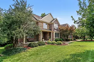 6311 Mercers Pointe Dr, Anderson Township, OH 45244 - Photo 2
