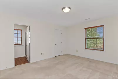 102 Lights Pointe Court, Ohio Township, OH 45157 - Photo 18
