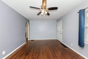1742 Ashbrook Dr, Cincinnati, OH 45238 - Photo 4