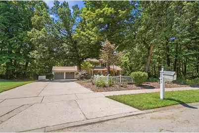 2043 Greenpine Drive, Springfield Township, OH 45231 - Photo 2