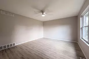 12157 Hitchcock Dr, Forest Park, OH 45240 - Photo 10