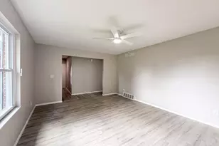 12157 Hitchcock Dr, Forest Park, OH 45240 - Photo 8