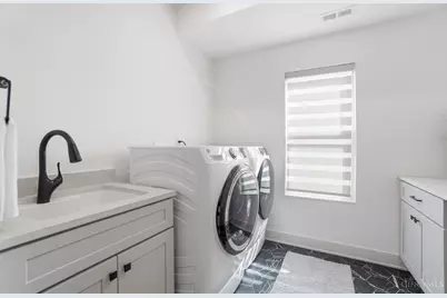 3021 Wasson Road, Cincinnati, OH 45209 - Photo 32