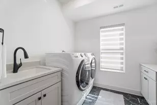 3021 Wasson Rd, Cincinnati, OH 45209 - Photo 32