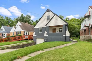 6025 Connecticut Ct, Cincinnati, OH 45224 - Photo 2
