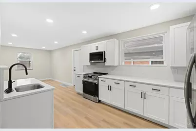6025 Connecticut Court, Cincinnati, OH 45224 - Photo 10