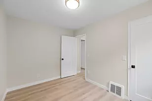 6025 Connecticut Ct, Cincinnati, OH 45224 - Photo 18