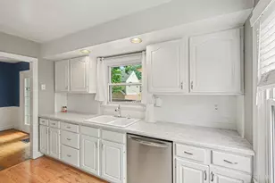 6301 Cambridge Ave, Cincinnati, OH 45230 - Photo 12