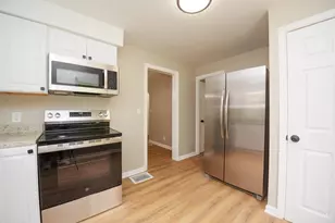 3952 Race Rd, Green Township, OH 45211 - Photo 10