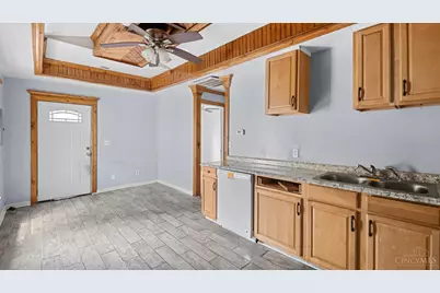 6264 Simpson Avenue, Cincinnati, OH 45224 - Photo 6