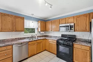 908 Pine Needle Pl, Hamilton Township, OH 45039 - Photo 16