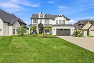 4954 Heitmeyer Ln, Sycamore Township, OH 45242 - Photo 1