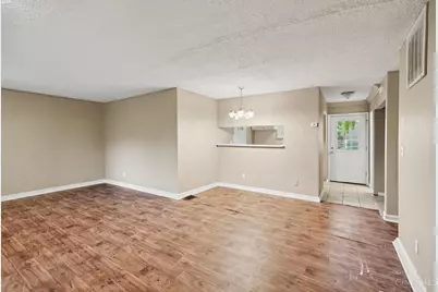 8633 Daly Road, Springfield Township, OH 45231 - Photo 4