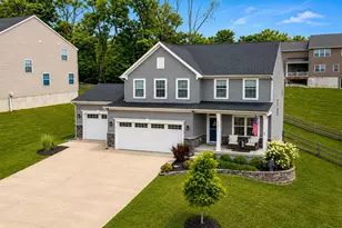 1360 Autumn Ridge Dr, Lebanon, OH 45036 - Photo 2