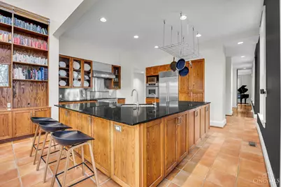 1126 Fuller Street, Cincinnati, OH 45202 - Photo 6