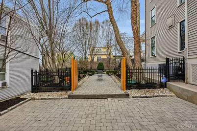 1126 Fuller Street, Cincinnati, OH 45202 - Photo 2