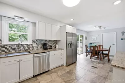 9040 Foxhunter Lane, Symmes Township, OH 45242 - Photo 10