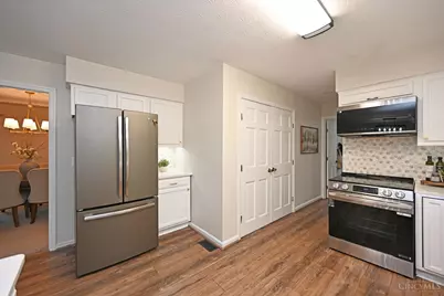 10174 Amberwood Court, West Chester, OH 45241 - Photo 12