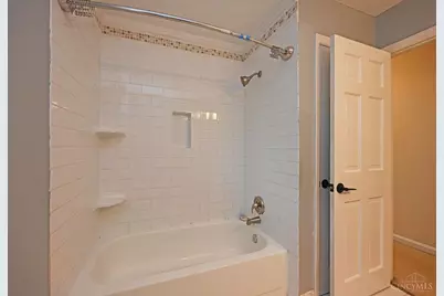 10174 Amberwood Court, West Chester, OH 45241 - Photo 32
