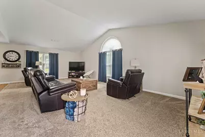 2045 Sunset View Lane, Amelia, OH 45102 - Photo 4