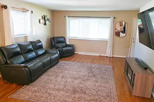 5615 Sprucewood Dr, Green Township, OH 45239 - Photo 8