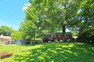 5615 Sprucewood Dr, Green Township, OH 45239 - Photo 6