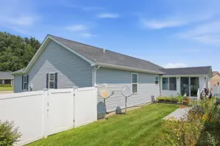 103 Kayleigh Dr, Sterling Township, OH 45154 - Photo 6