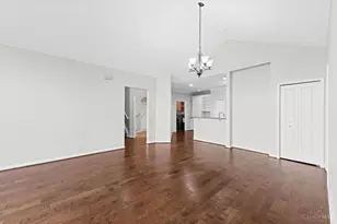7151 Liberty Grand Dr, Liberty Township, OH 45069 - Photo 8