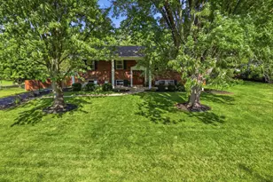 8762 Monticello Dr, West Chester, OH 45069 - Photo 2