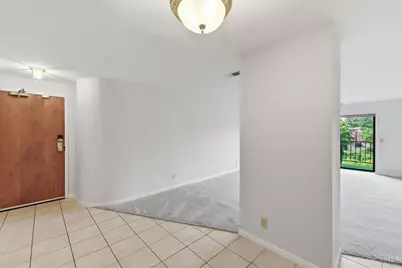 3004 Glenmore Avenue #311, Cincinnati, OH 45238 - Photo 6
