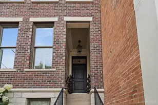 221 W 15th St, Cincinnati, OH 45202 - Photo 2